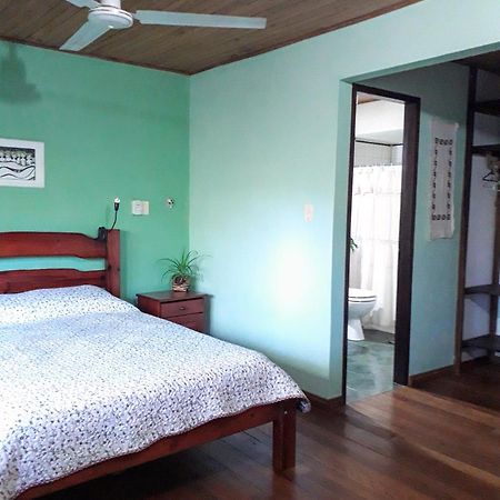 Jardin De Naipi Apartman Puerto Iguazú Szoba fotó
